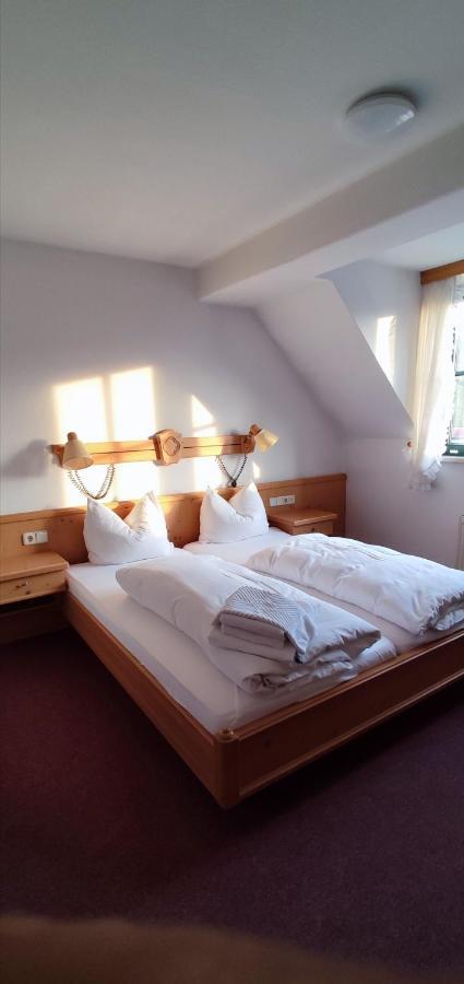 Hotel Stadt Ольбернхау Экстерьер фото