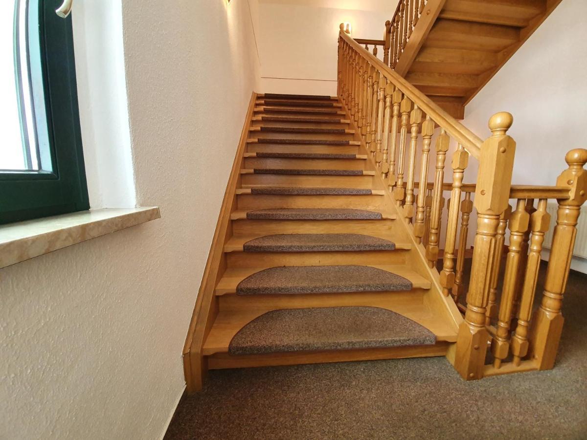 Hotel Stadt Ольбернхау Экстерьер фото