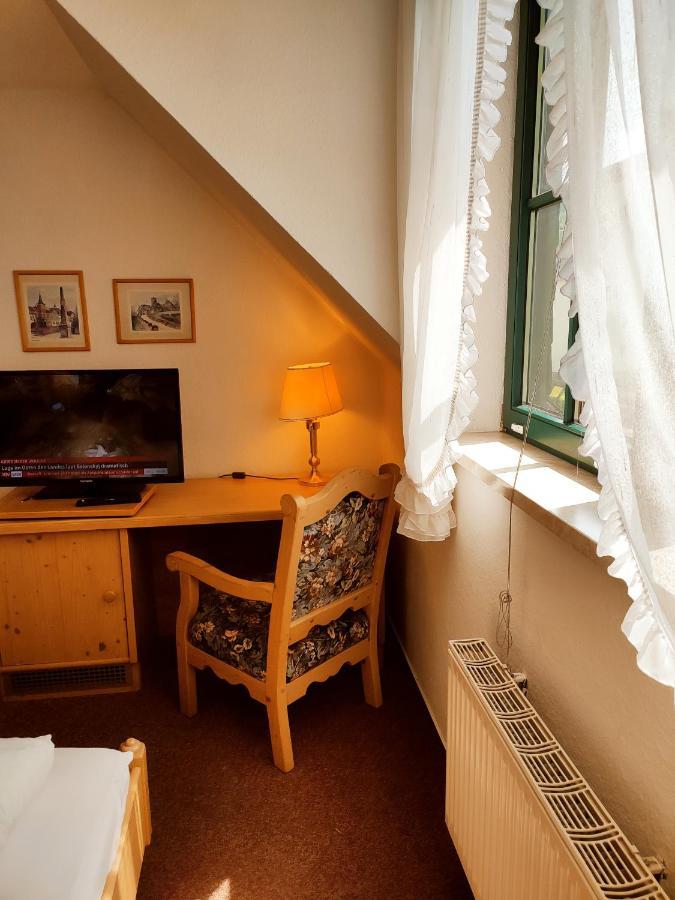 Hotel Stadt Ольбернхау Экстерьер фото